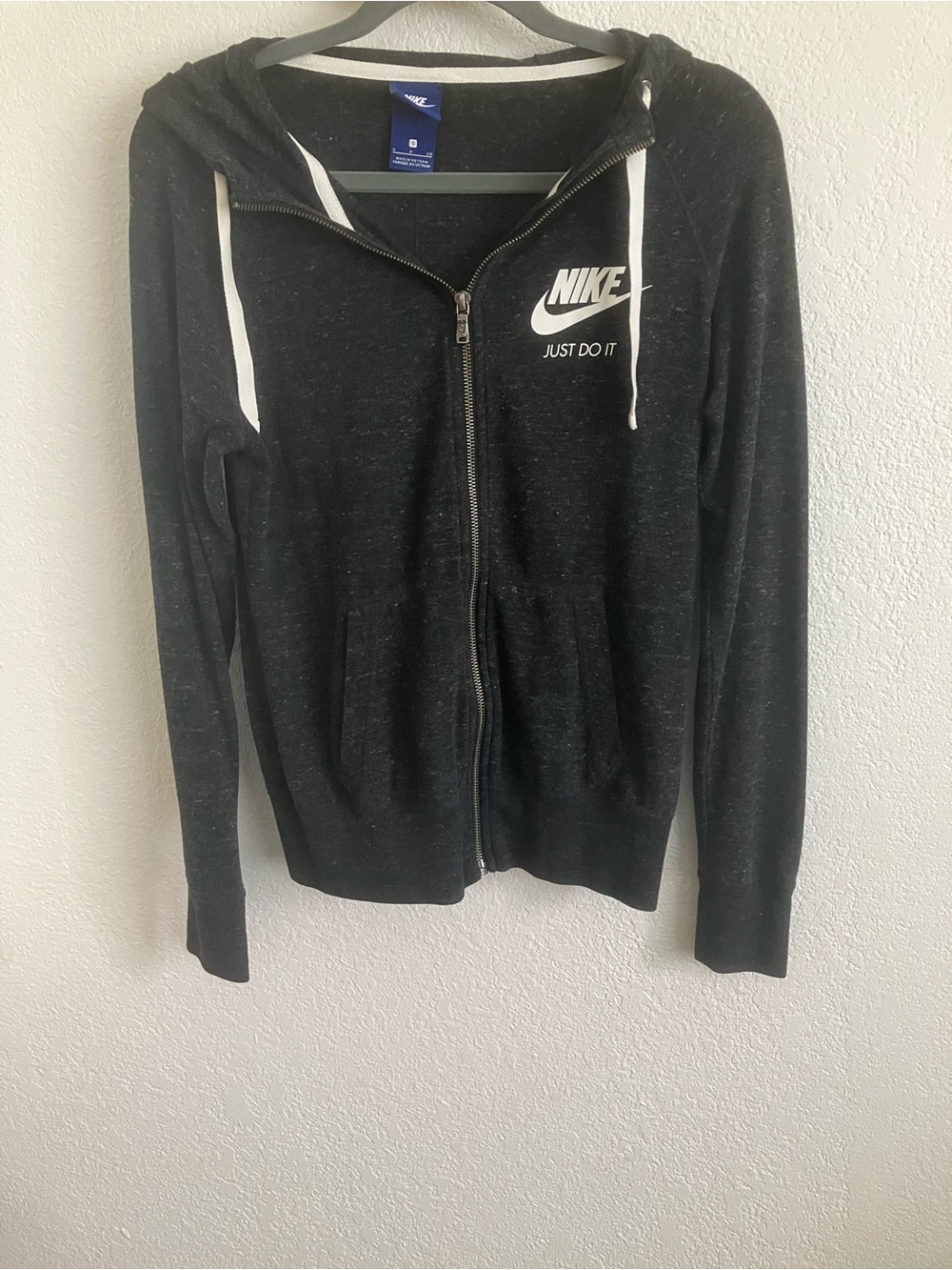 Nike Full-Zip Hoodie with White Logo & Drawstrings
